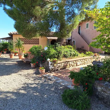 Antico Borgo Il Cardino Bed & Breakfast